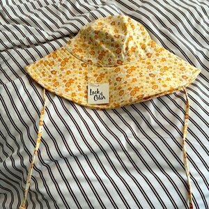 Lack of Color gardening hat